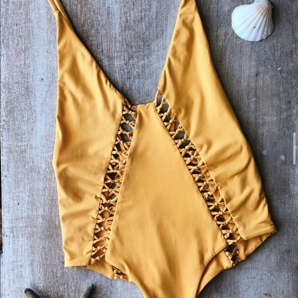 San Lorenzo one piece